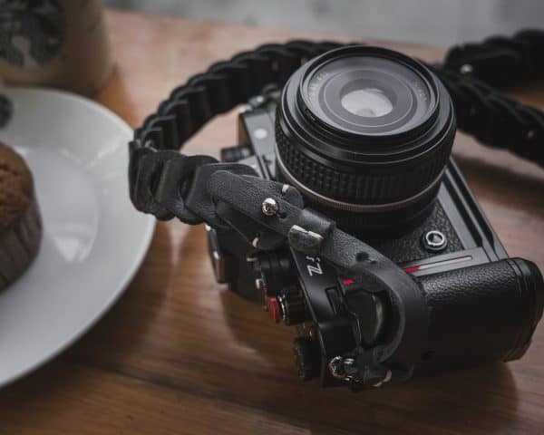 สายคล้องกล้อง Nishikawa S921 Black for Leica SL2 SL