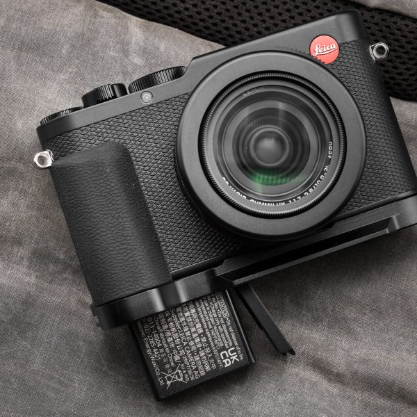 กริป Leica D-LUX 8 Hand Grip จาก JJC HG-DLUX8